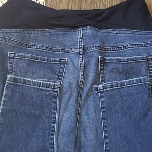 Maternity jeggings